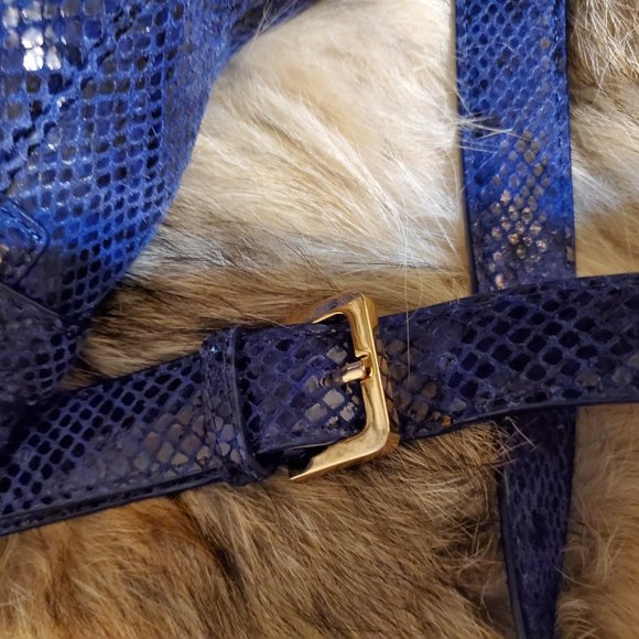 LIKE NEW Michael Kors Blue Leather Crossbody  Bag c - Picture 5 of 9